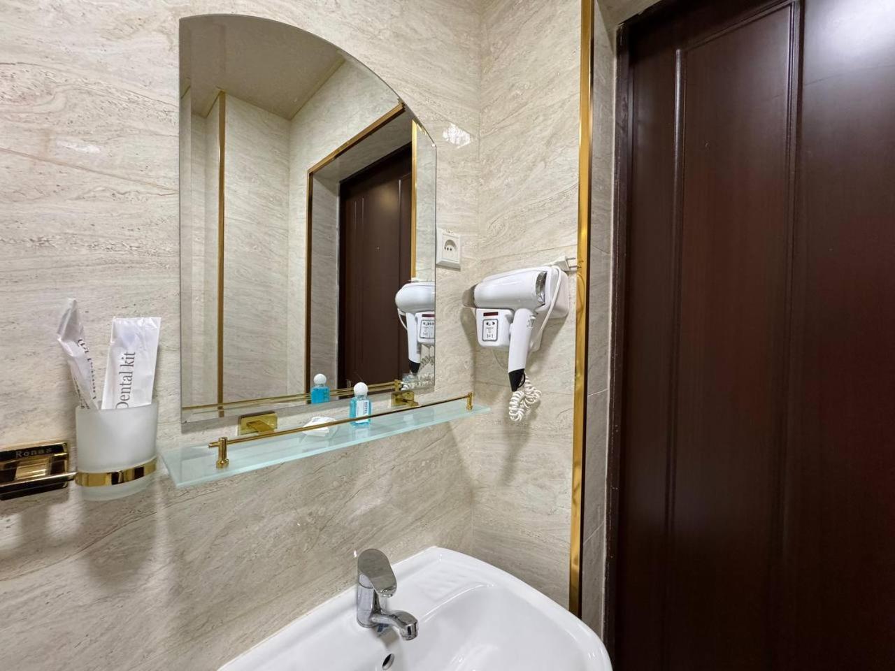 Sv Hotel Ташкент Экстерьер фото